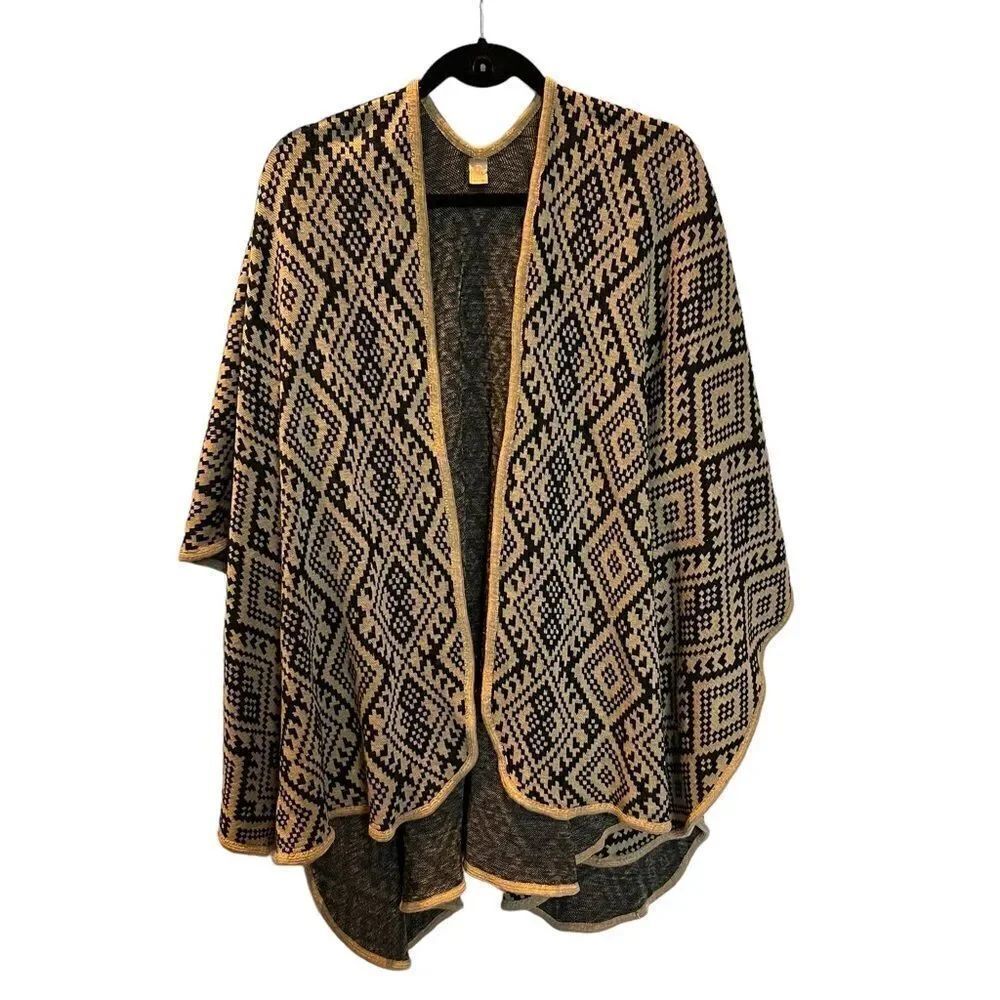Women's Shawl Large Black and tan geometric design